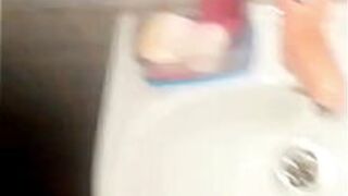 Young innocent sexy slut cum in the bathroom porn video